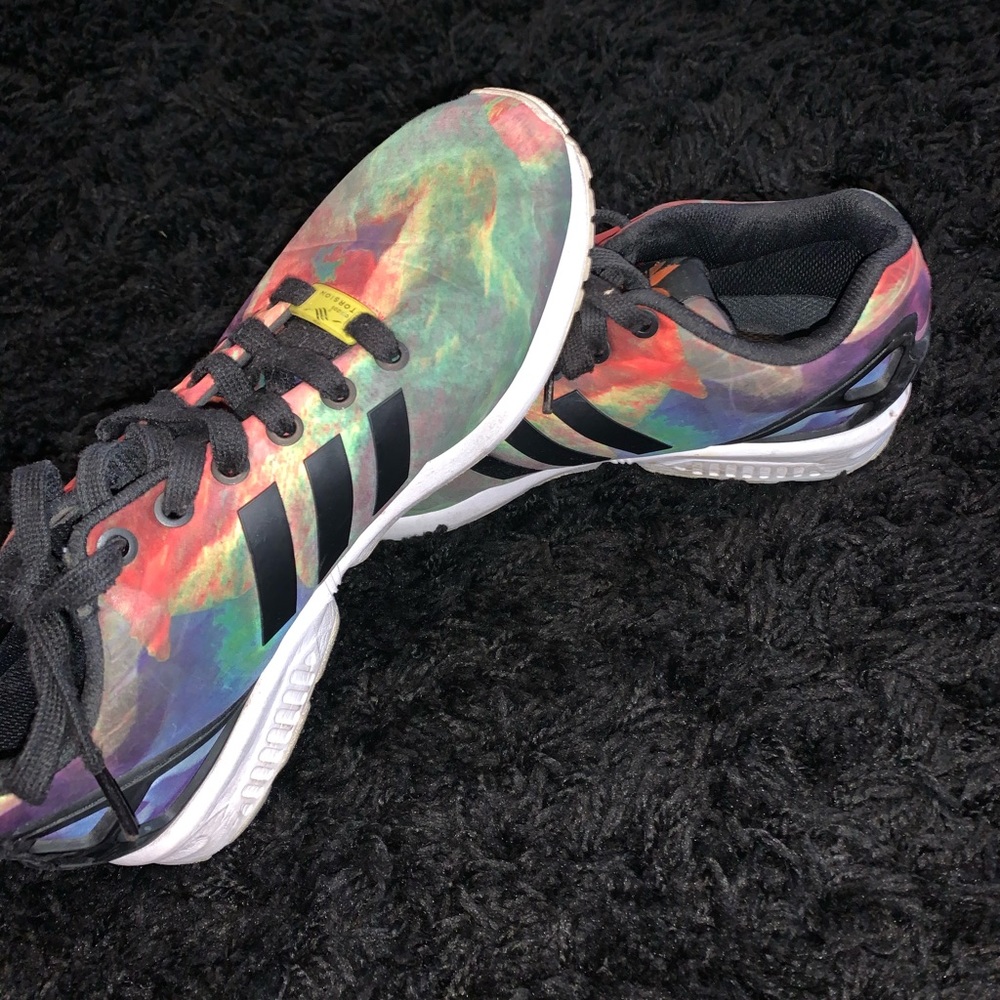 Multicolor Adida Fluxs